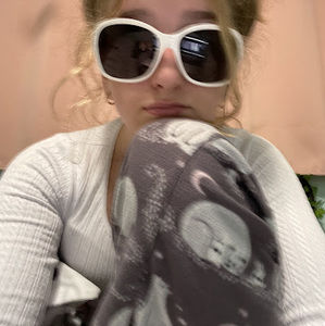 Meet your Posher, Kalea